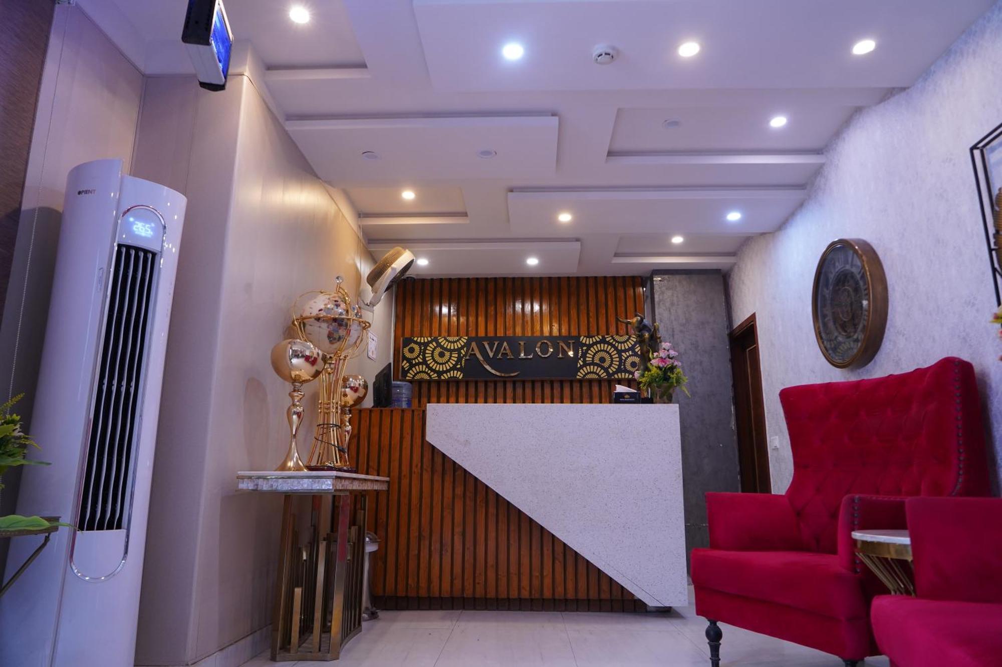 Hotel Avalon Suites Multan Extérieur photo