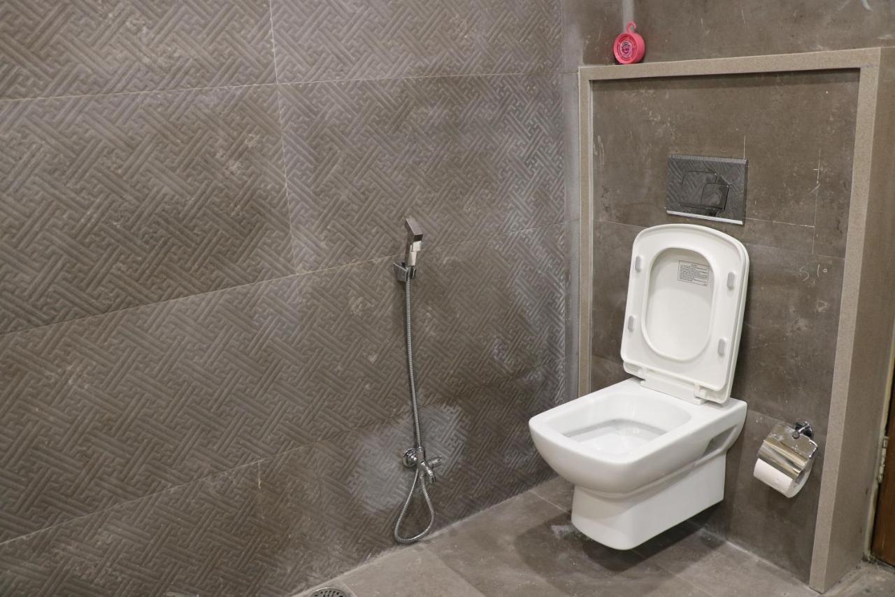 Hotel Avalon Suites Multan Extérieur photo